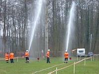 Feuerwehr im Löschangriffwettbewerb