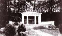 Mausoleum in Klink